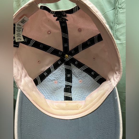 super cute pink adidas hat - Picture 3 of 5